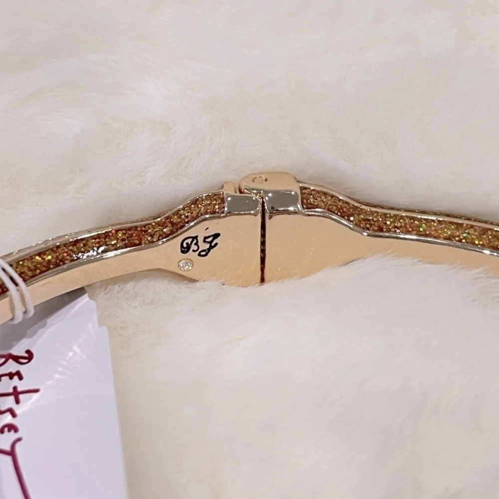 💛▪️Betsey Johnson ▪️Gold Glitter Pencil Pink Eraser Hinge  Bracelet Cuff